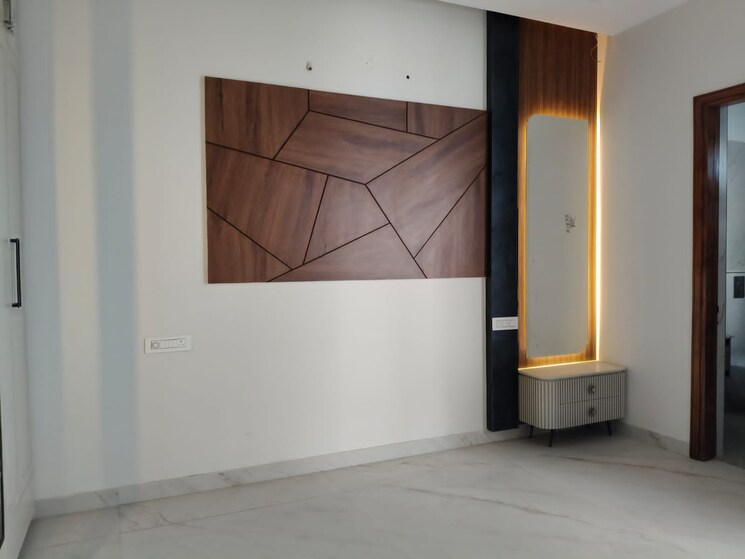 Room, patiala road 5 Bedroom 4608 Sq.Ft. Independent House In Patiala Road Zirakpur 8764262