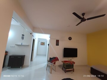 Room in 3 BHK Apartment at Murari Grands, Electronic City Phase I – for Rent