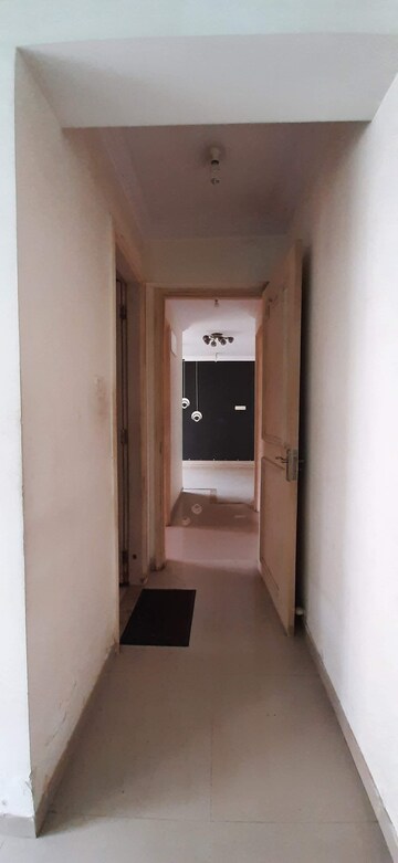Furnished Amenities in 2.5 BHK Apartment at Raheja Acropolis, Deonar – for Rent