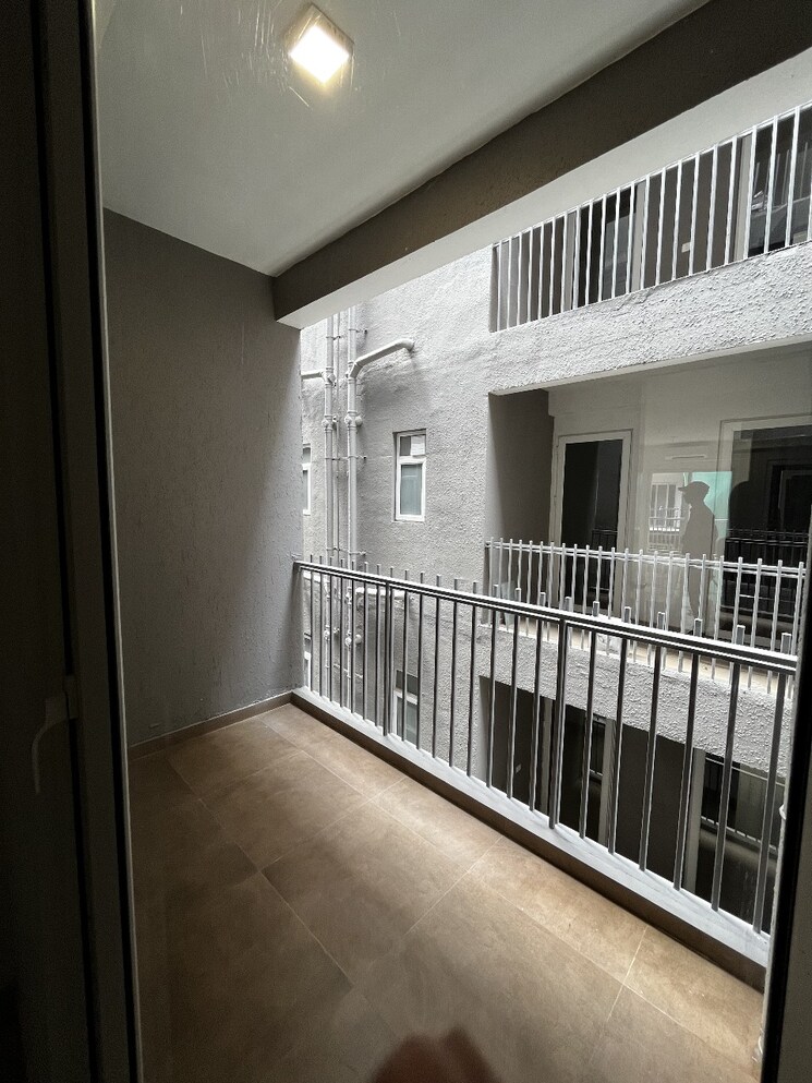 Balcony, smart-world-orchard 3 Bedroom 1595 Sq.Ft. Apartment In Sector 61 Gurgaon 8759748