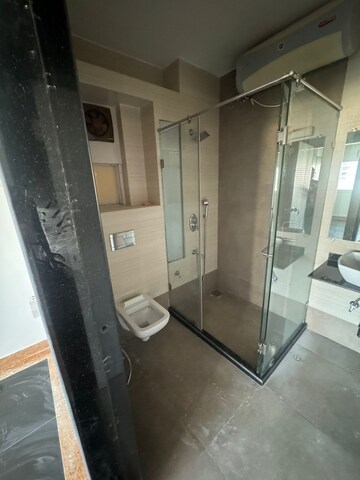 Bathroom in 2 BHK Apartment at Somerset Place, Cumbala Hill – for Rent
