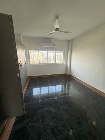 Bedroom in 2 BHK Apartment at Somerset Place, Cumbala Hill – for Rent