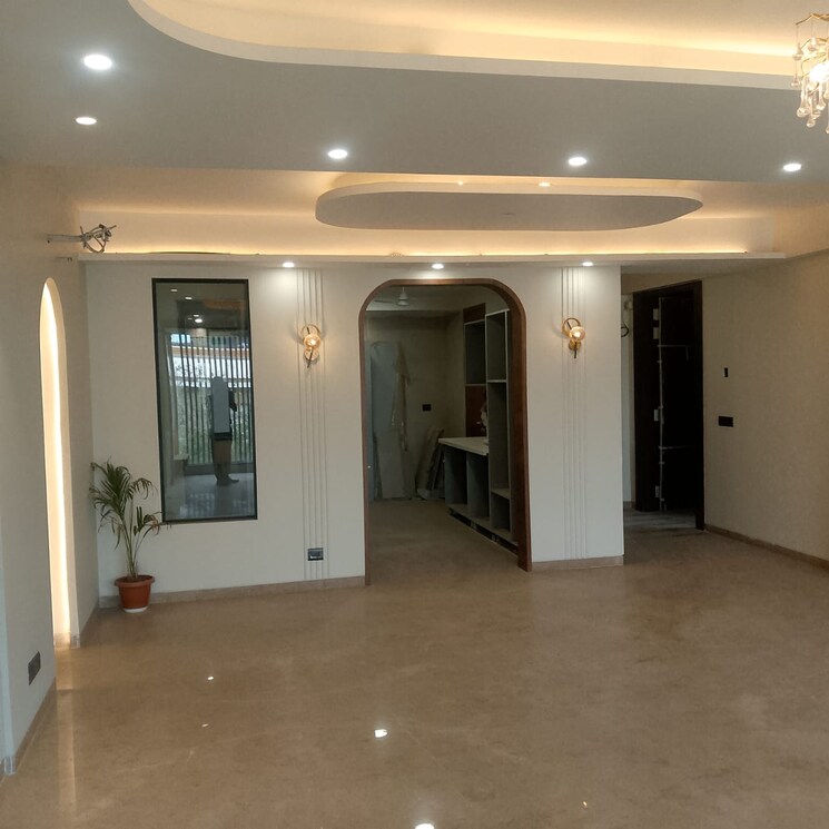 Room, hauz khas 3 Bedroom 275 Sq.Yd. Builder Floor In Hauz Khas Delhi 8764285