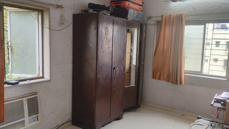 Room, goregaon west 1 Bedroom 370 Sq.Ft. Apartment In Goregaon West Mumbai 8764319