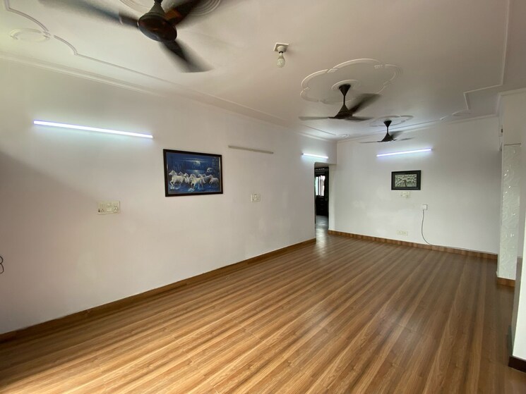 Room, navbharat-apartments 3 Bedroom 1150 Sq.Ft. Apartment In Paschim Vihar Delhi 8764342