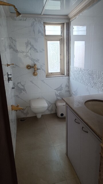 Bathroom in 3 BHK Apartment at Cuffe Parade – for Sale