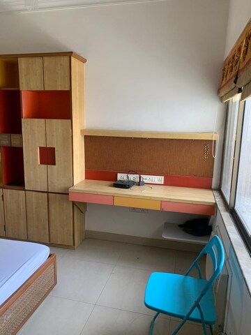 Furnished Amenities in 3 BHK Apartment at Raheja Sherwood, Goregaon East – for Rent