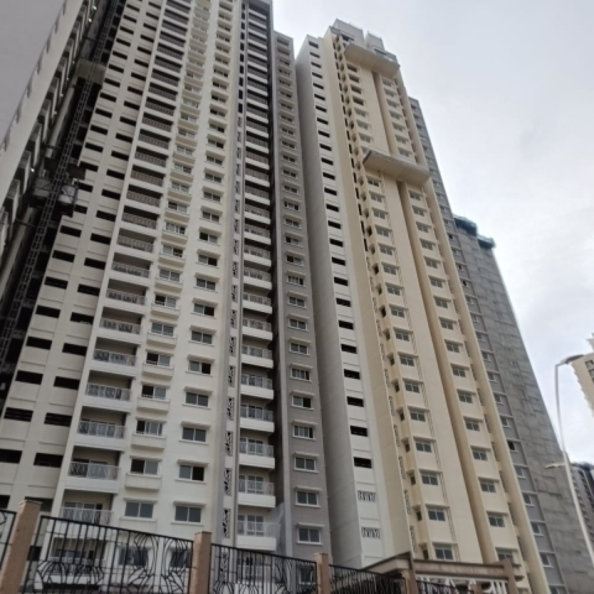 3 BHK + Pooja Room Apartment For Sale in Avalon Park At The Prestige City