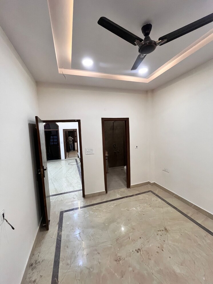 Room, paschim vihar 2 Bedroom 756 Sq.Ft. Builder Floor In Paschim Vihar Delhi 8764405