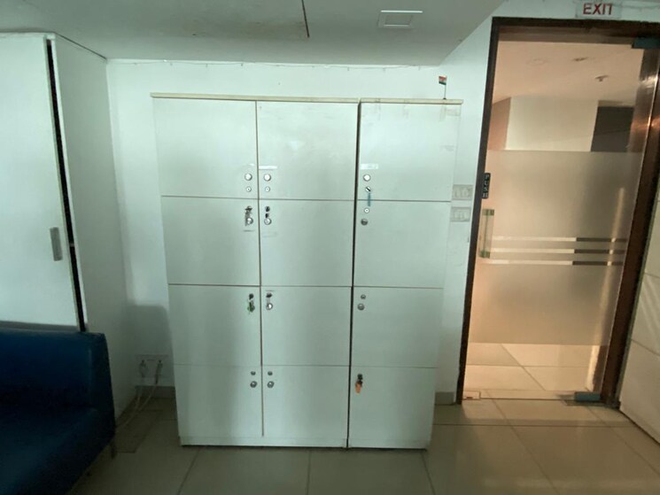 Bathroom, savvy-shapath-v Commercial Office Space 2610 Sq.Ft. In Prahlad Nagar Ahmedabad 8764384