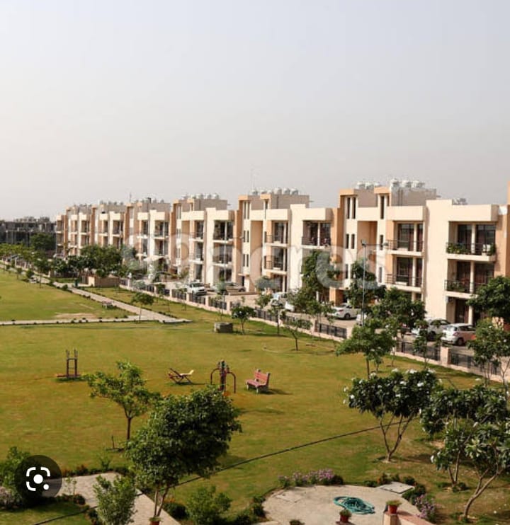 2 BHK + Study Room Builder Floor For Sale in Wave City