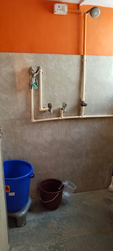 Furnished Amenities in 1 RK Apartment at Goregaon West – for Rent