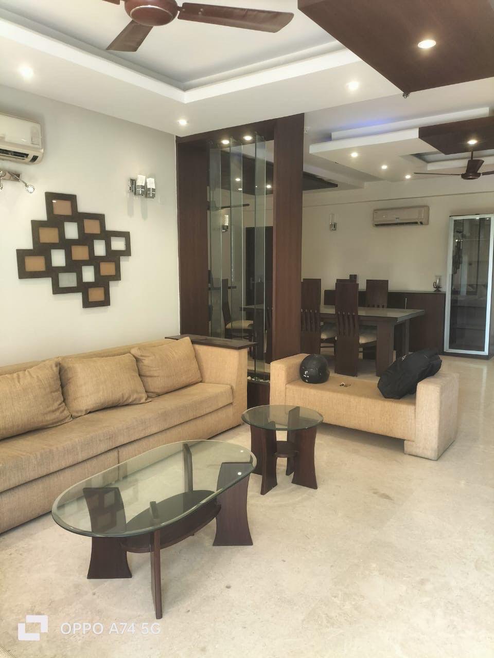 4 BHK + Servant Room Apartment For Sale in DLF The Royalton Tower
