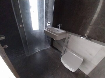 Bathroom in 4 BHK Apartment at Rustomjee Crown, Prabhadevi – for Rent