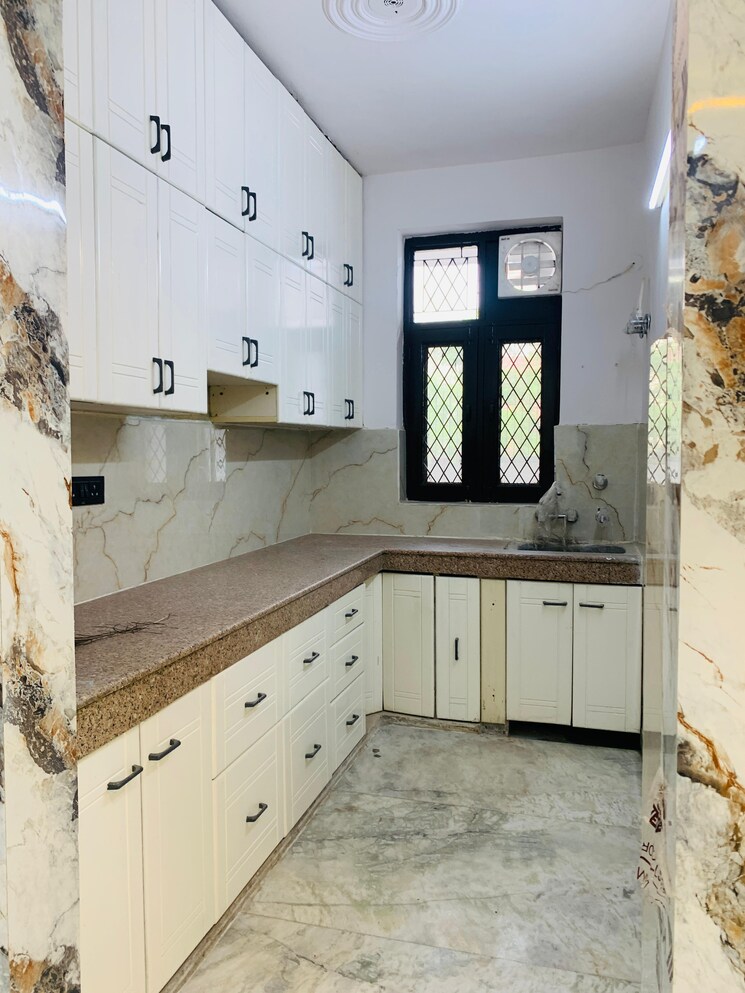 Kitchen, green fields colony 4 Bedroom 2200 Sq.Ft. Builder Floor In Green Fields Colony Faridabad 8764415