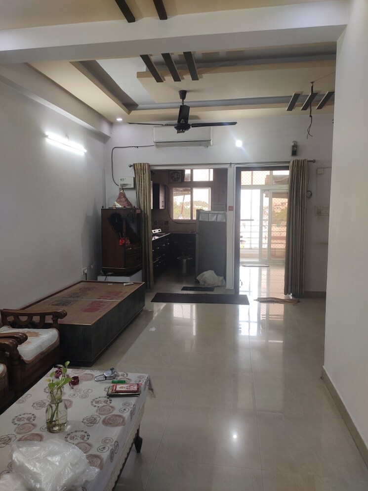 Room, saubhagya-residency-aliganj 2.5 Bedroom 1200 Sq.Ft. Apartment In Aliganj Lucknow 8764519