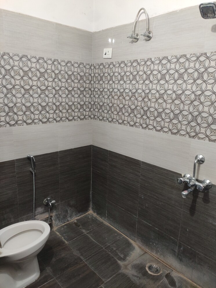 Bathroom, saubhagya-residency-aliganj 2.5 Bedroom 1200 Sq.Ft. Apartment In Aliganj Lucknow 8764519