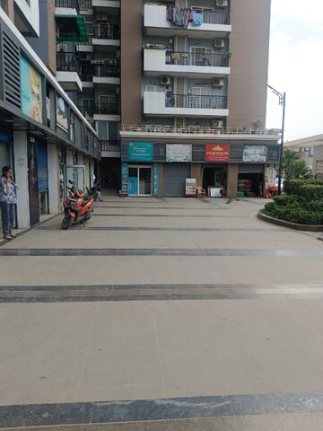  Shop For Rent in Saviour Park, Mohan Nagar