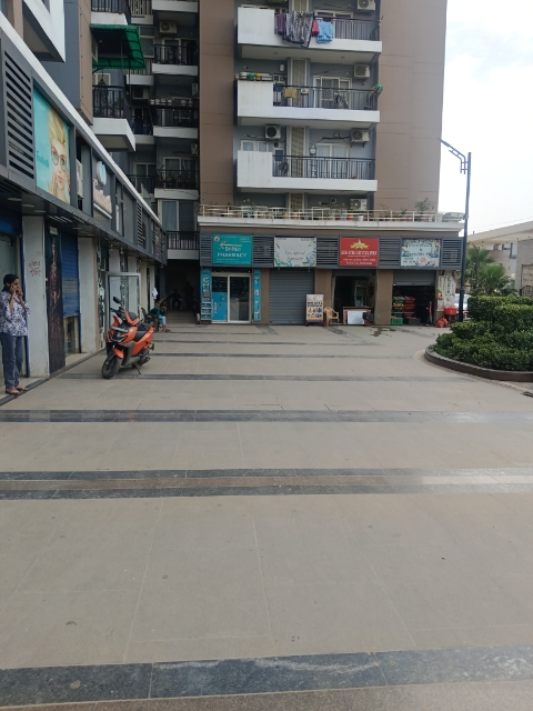 Retail Shop For Rent in Saviour Park