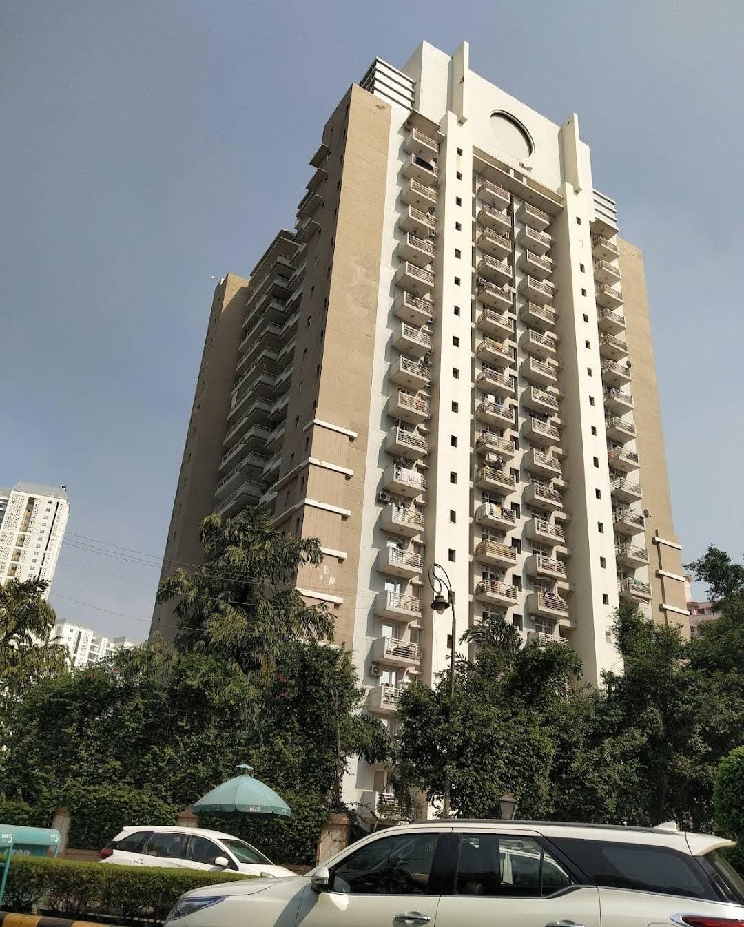 3 BHK + Servant Room 1365 Sq.Ft. Apartment in DLF The Carlton Estate