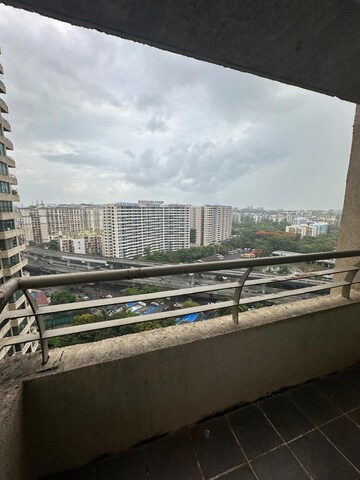 2.5 BHK Apartment – Exterior View View at Oberoi Realty Splendor, Andheri East - for Rent