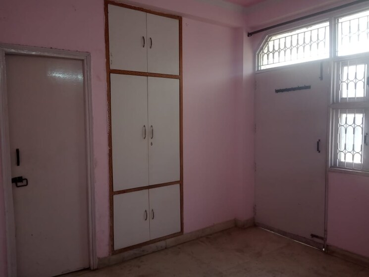 Room, vaishali sector 4 1 Bedroom 600 Sq.Ft. Builder Floor In Vaishali Sector 4 Ghaziabad 8764548