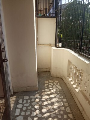 Balcony in 1 BHK Builder Floor at Vaishali Sector 4 – for Sale