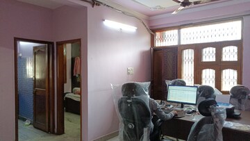 Living Room in 2 BHK Builder Floor at Vaishali Sector 5 – for Rent