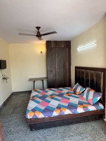 Bedroom in 3 BHK Builder Floor at Ansal Sushant Floors, Sushant Lok ii – for Rent