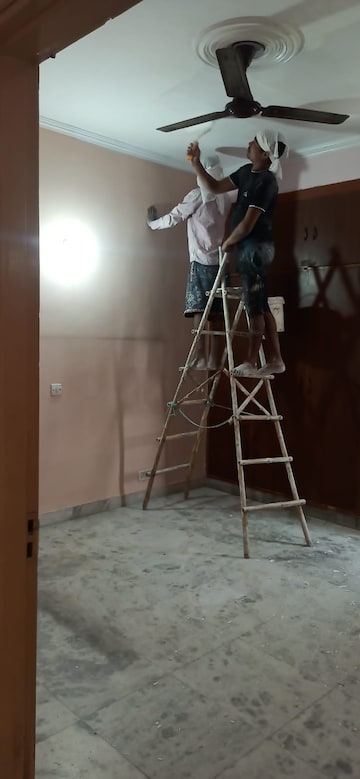 Staircase in 3 BHK Apartment at Bancourt Apartment, Sector 43 – for Rent