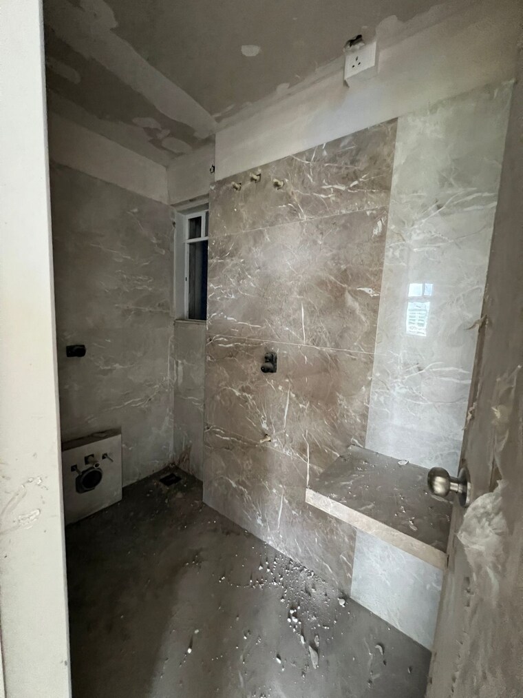 Bathroom, chandiwala-pearl-regency 1 Bedroom 420 Sq.Ft. Apartment In Andheri West Mumbai 8764598