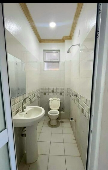 Bathroom in 3 BHK Apartment at Aarti CHS Mulund West, Mulund West – for Sale