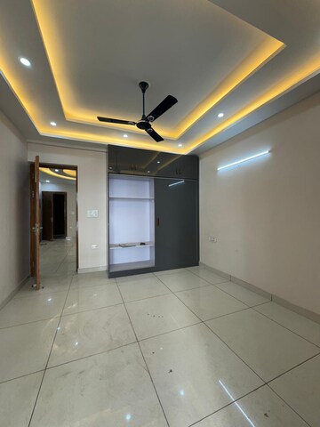 Room in 2 BHK Builder Floor at Dehradun Cantt – for Sale
