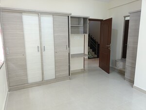 Room in 4 BHK Villa at my stick hills, Hi Tech City – for Sale