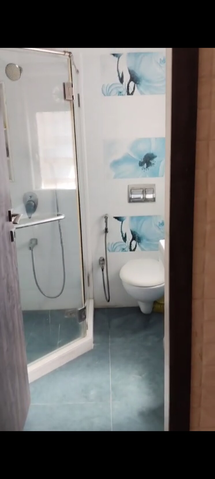 Bathroom, shivaji park 3 Bedroom 1000 Sq.Ft. Apartment In Shivaji Park Mumbai 8764648