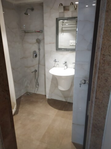 Master Bedroom in 4 BHK Apartment at Venus Apartments Worli, Worli – for Rent