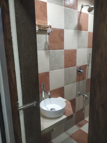 Bathroom in 4 BHK Apartment at Venus Apartments Worli, Worli – for Rent