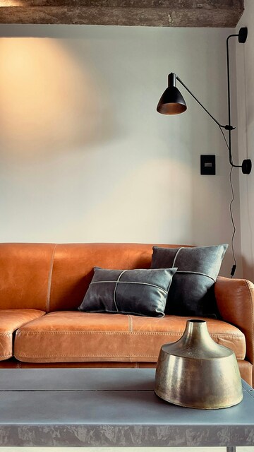 Living Room in 3 BHK Apartment at Sector 20 – for Rent