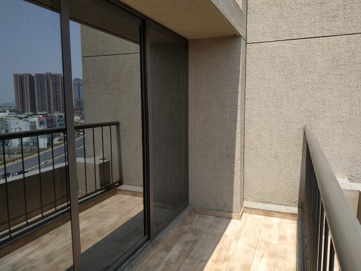 Room, satyamev-elite Commercial Office Space 800 Sq.Ft. In Bopal Ahmedabad 8764655