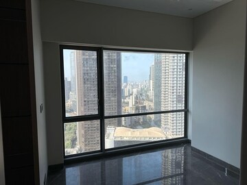 Room in 4 BHK Apartment at Lodha The World Towers World One Tier 2, Worli – for Rent