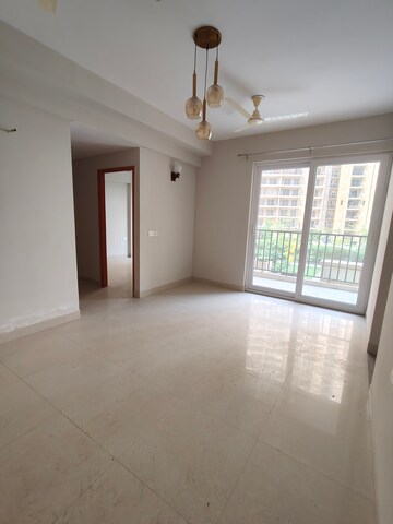 2 BHK Apartment For Rent in Tata Eureka Park, Sector 150