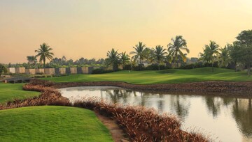 Swimming Pool in 4 BHK Villa at Prestige Golfshire, Nandi Hills – for Rent