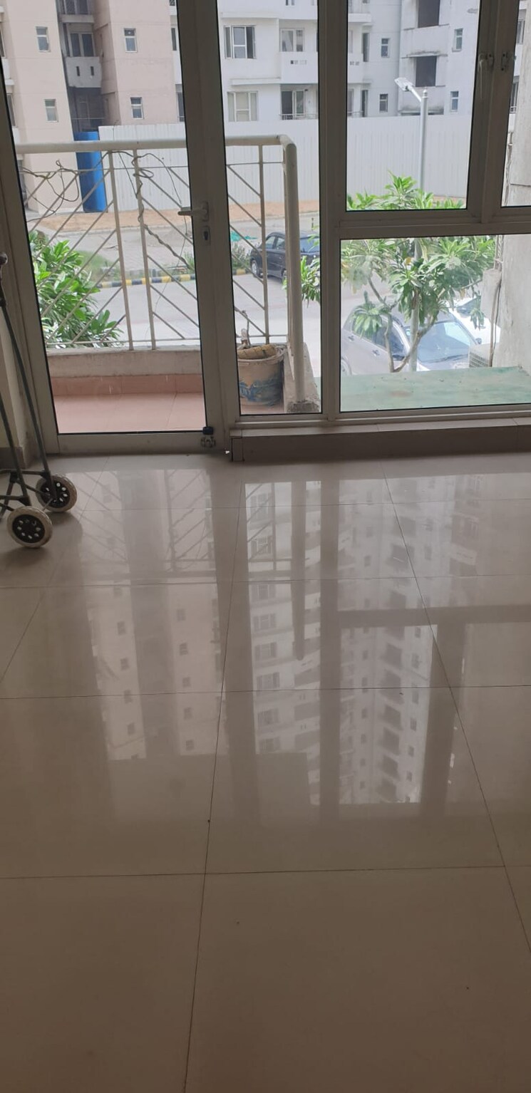 Room, logix-blossom-greens 2.5 Bedroom 1234 Sq.Ft. Apartment In Sector 143 Noida 8764746