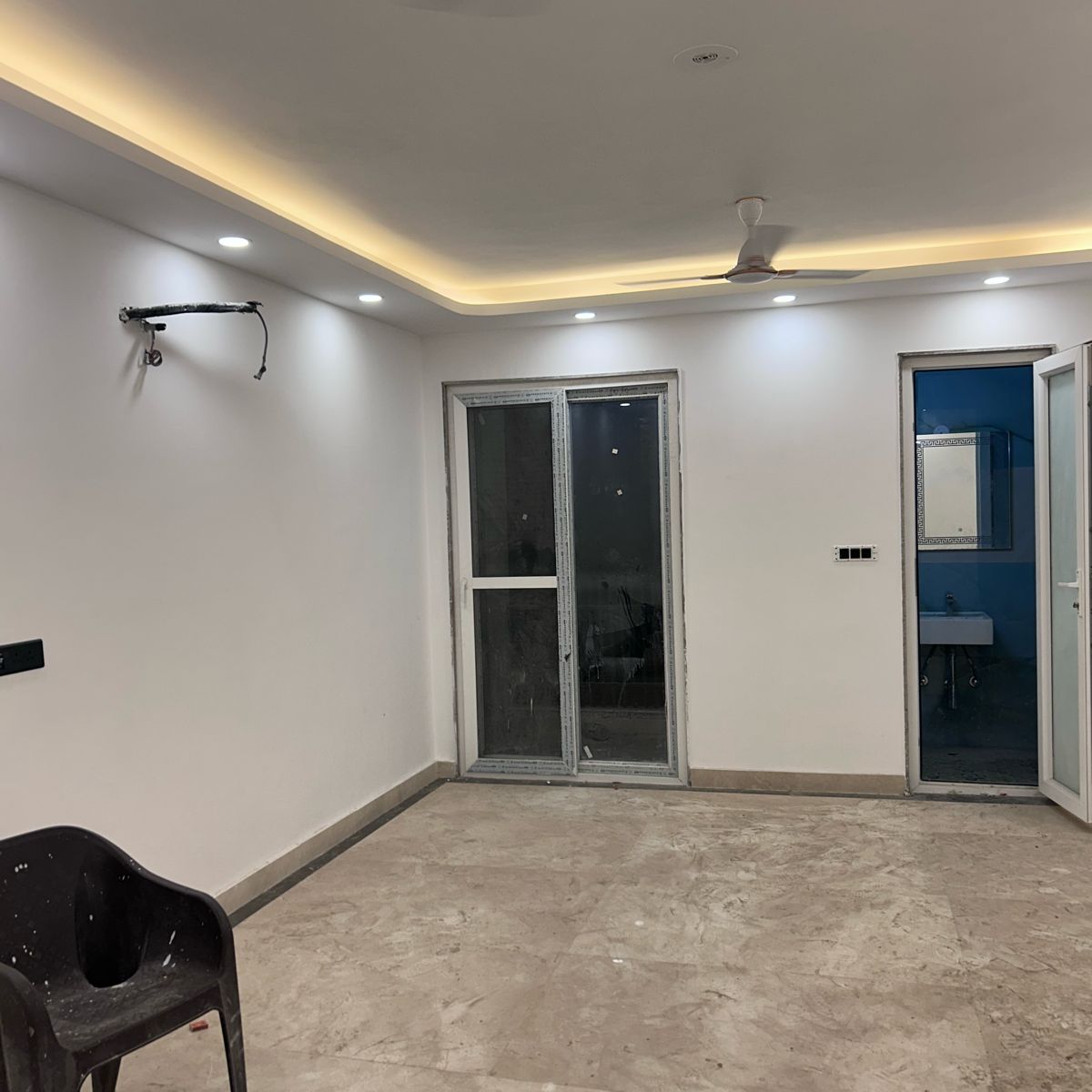 3 BHK + Servant Room Builder Floor For Sale in Boutique Residential Apartments S-425