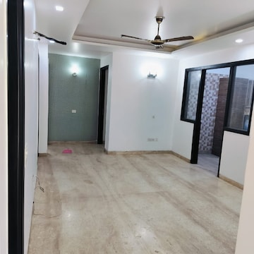 Room in 3.5 BHK Apartment at Ireo The Corridors, Ramgarh Dhani – for Sale
