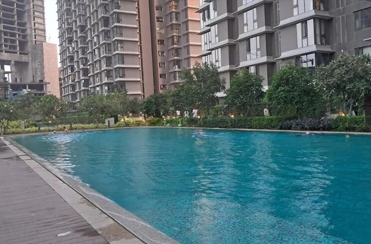 Swimming Pool, lodha-the-park 5 Bedroom 1955 Sq.Ft. Apartment In Worli Mumbai 8764769