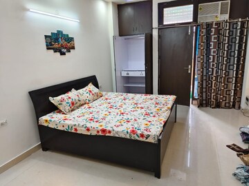 Bedroom in 2 BHK Builder Floor at Sector 19 – for Rent