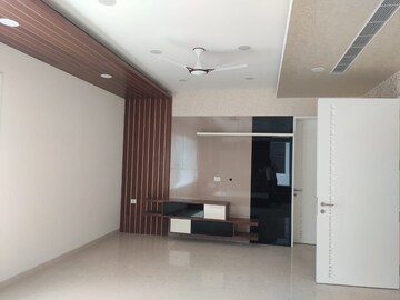 Room in 4 BHK Villa at Jayabheri Temple Tree Hyderabad, Narsingi – for Rent