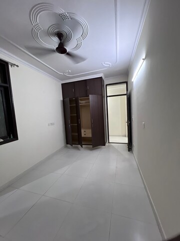 3 BHK Builder Floor For Rent in Chattarpur