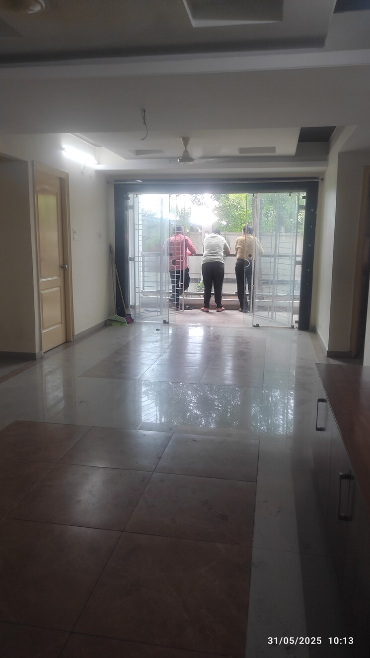 Balcony, modi-mayflower-grande 3 Bedroom 1625 Sq.Ft. Apartment In Mallapur Hyderabad 8764901